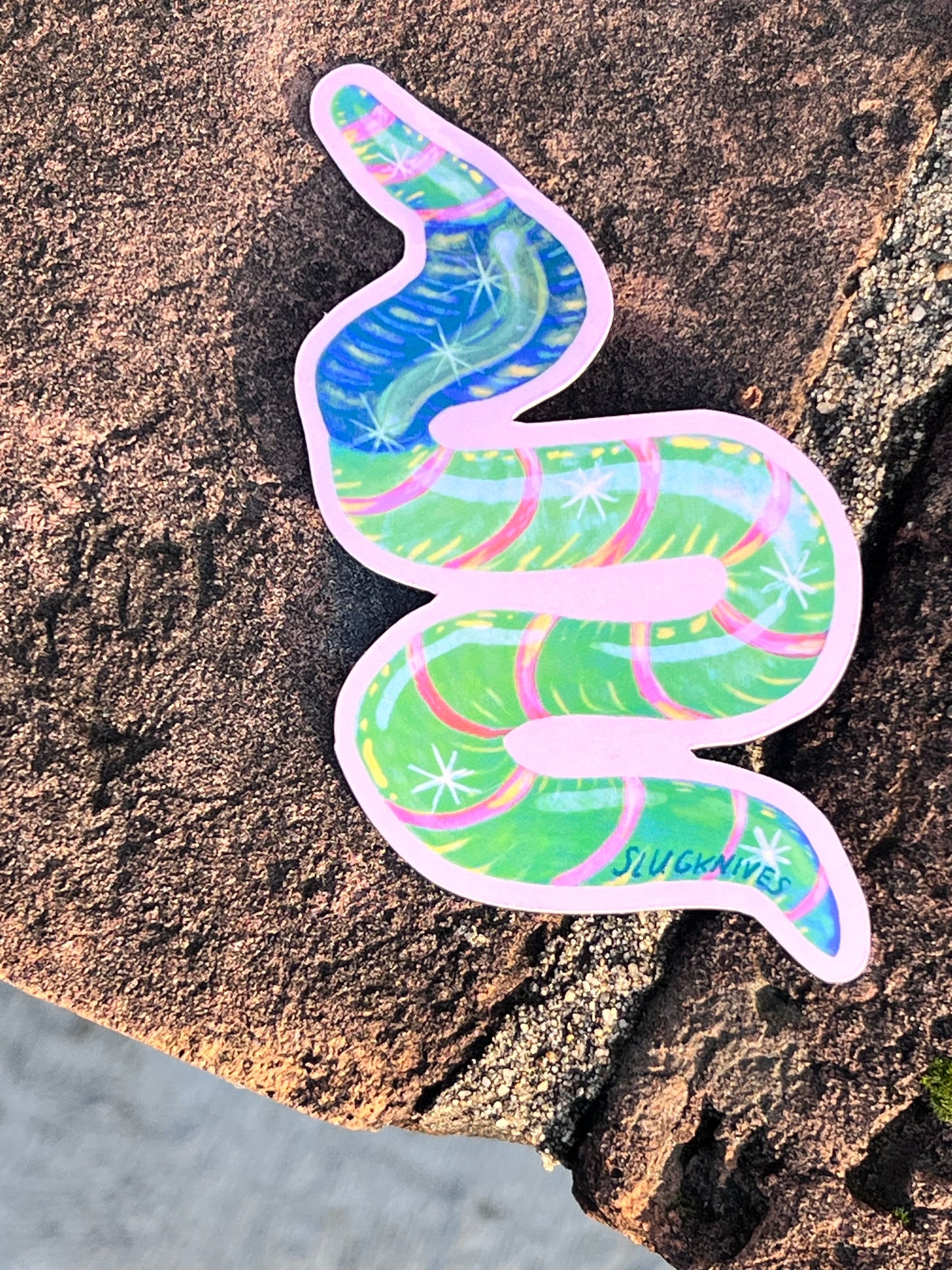 green worm sticker